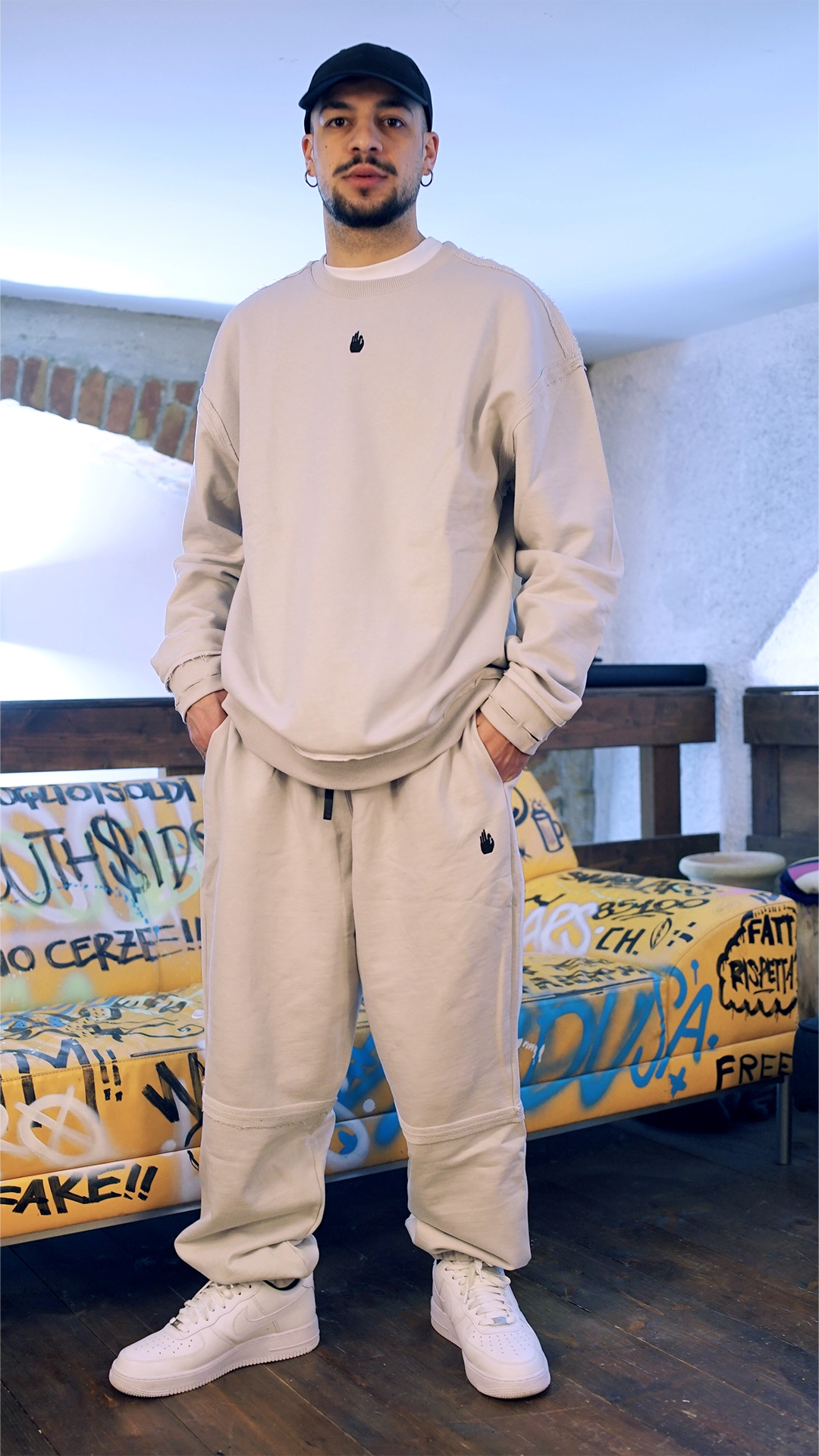 roundneck_sweatshirt_unisex_MF001