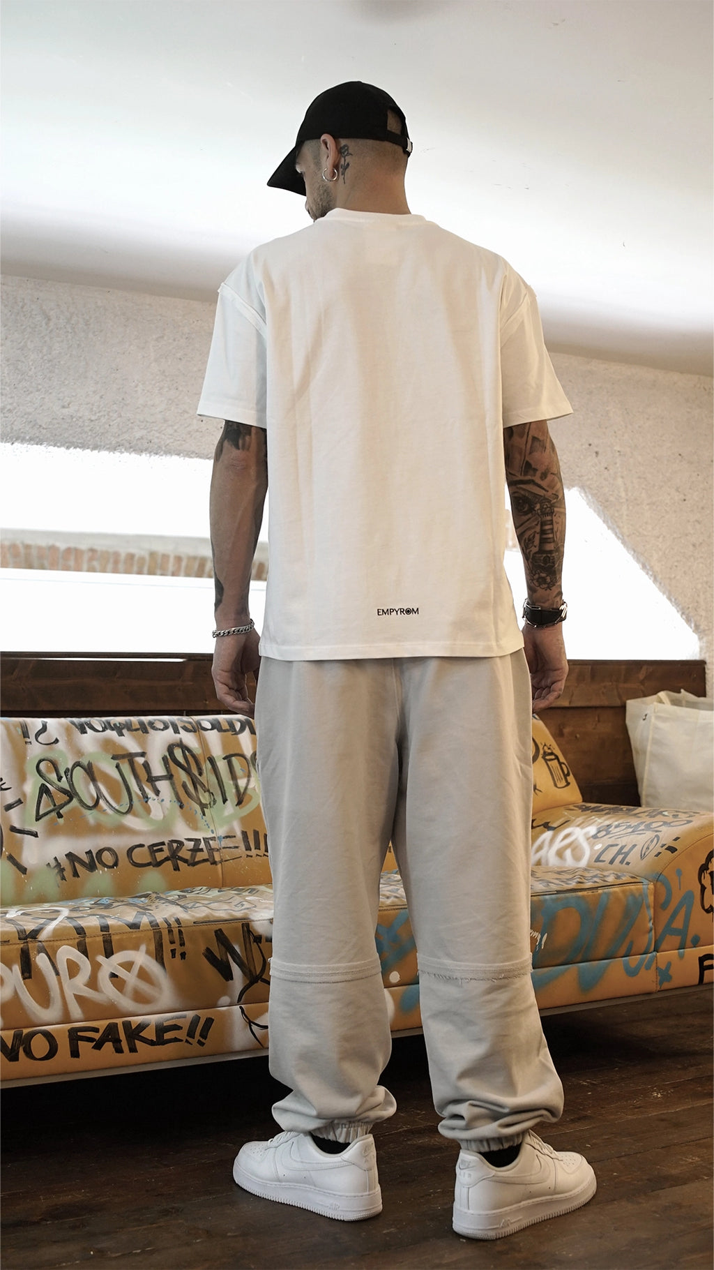 T-shirt boxy fit off-white unisex in cotone pesante con cuciture a rovescio a vista Empyrom
