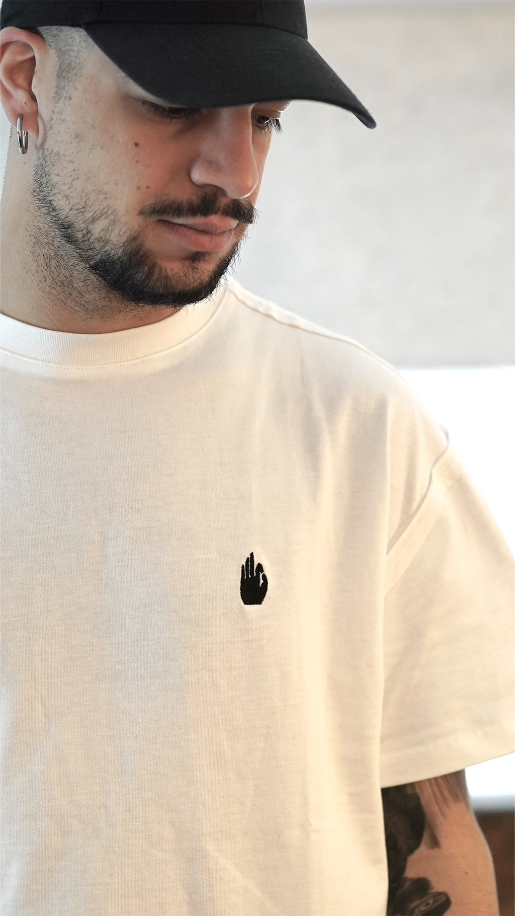 T-shirt boxy fit off-white unisex in cotone pesante con cuciture a rovescio a vista Empyrom